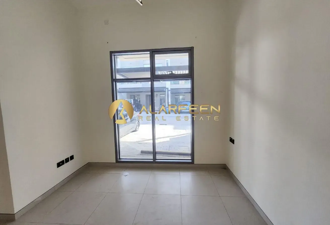 5BR+Maidroom | Spacious Villa | Community View