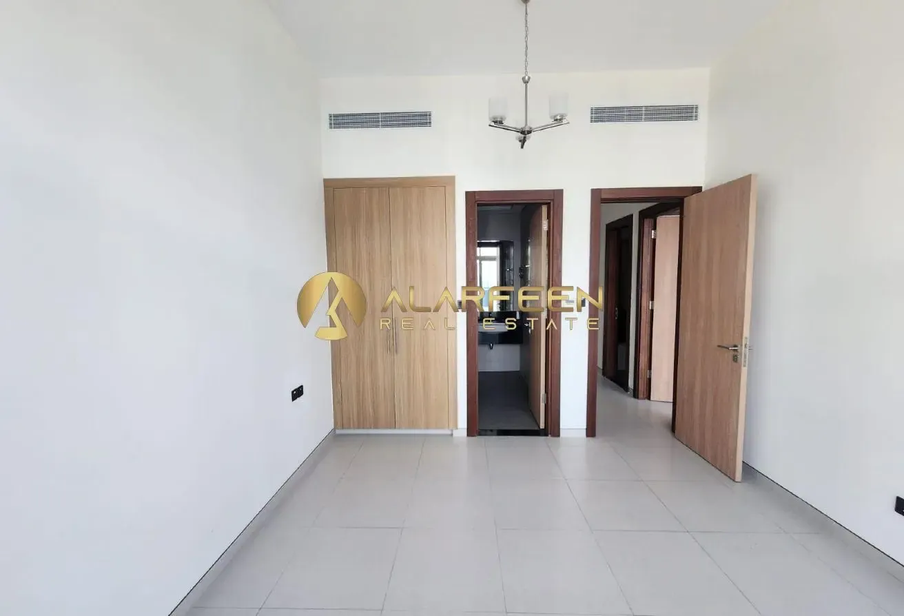 5BR+Maidroom | Spacious Villa | Community View