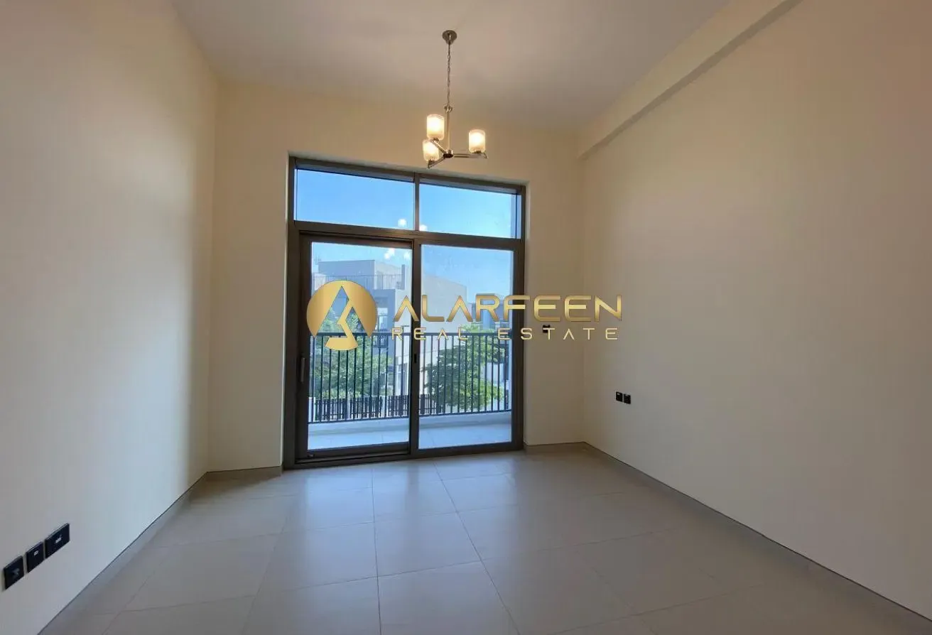 Beautifully Designed 5 BR Villa | Premium Features