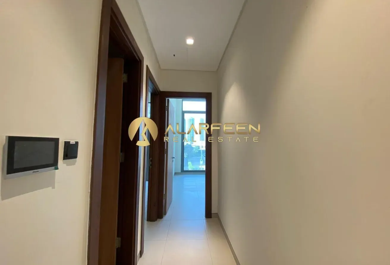 Luxury Villa With Swimming Pool | Prime Location