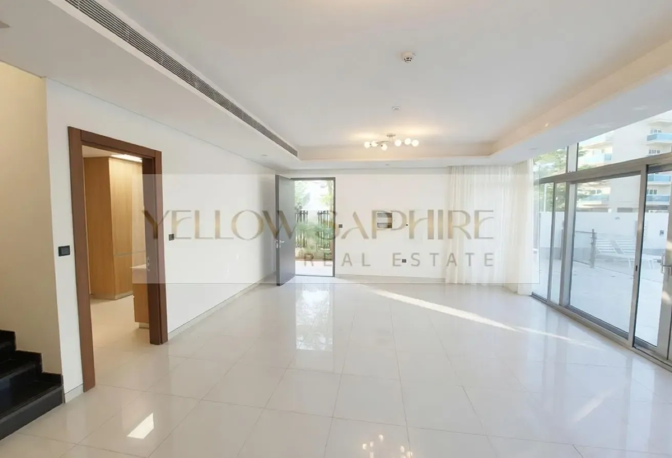 5 BR Villa| 1 MTH RENT FREE | Equipped Kitchen