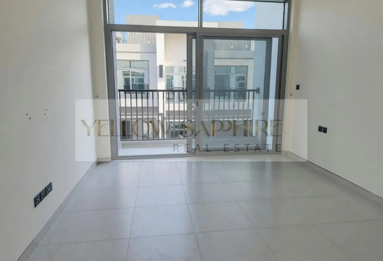 5 BR Villa| 1 MTH RENT FREE | Equipped Kitchen