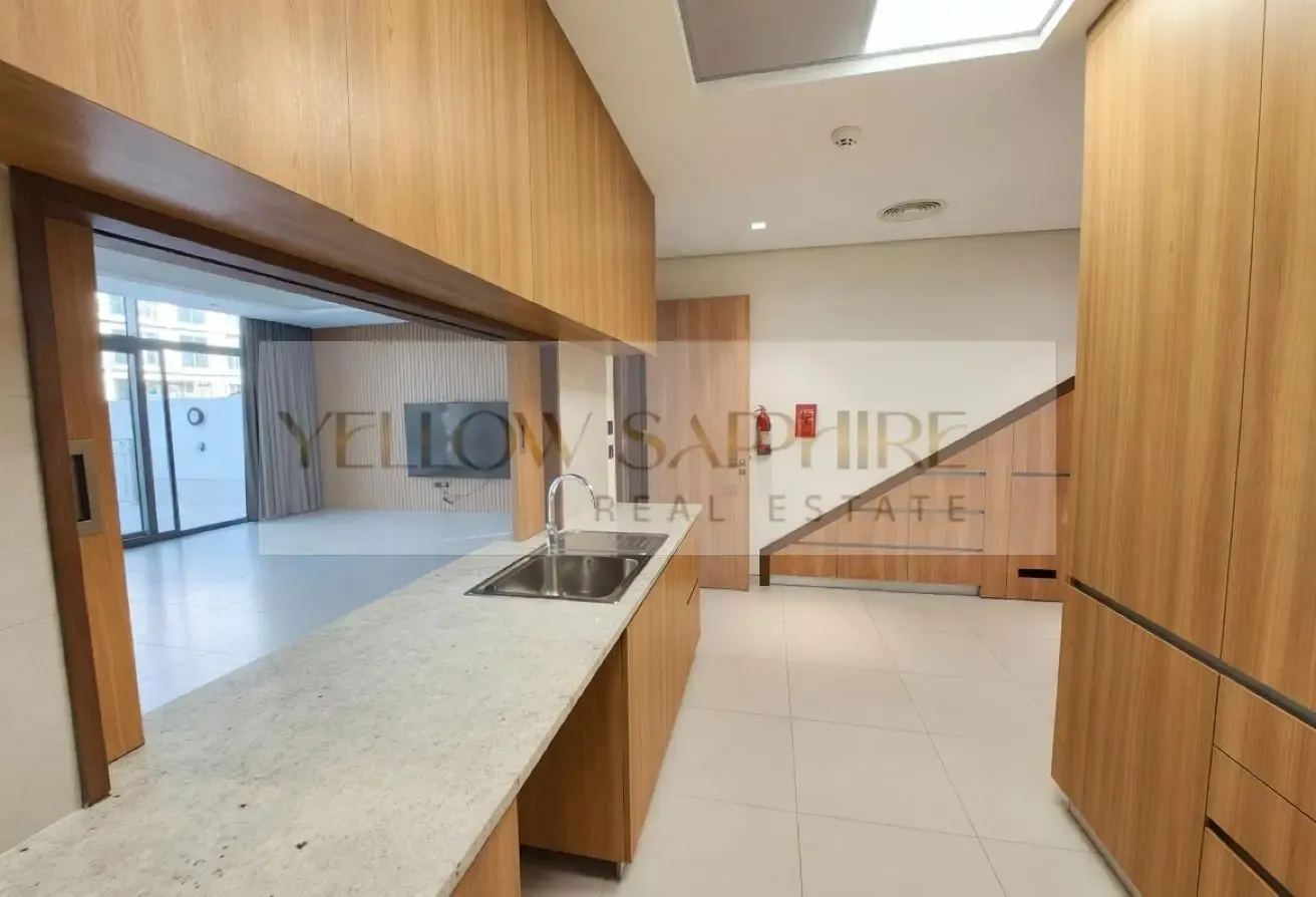 5 BR Villa| 1 MTH RENT FREE | Equipped Kitchen