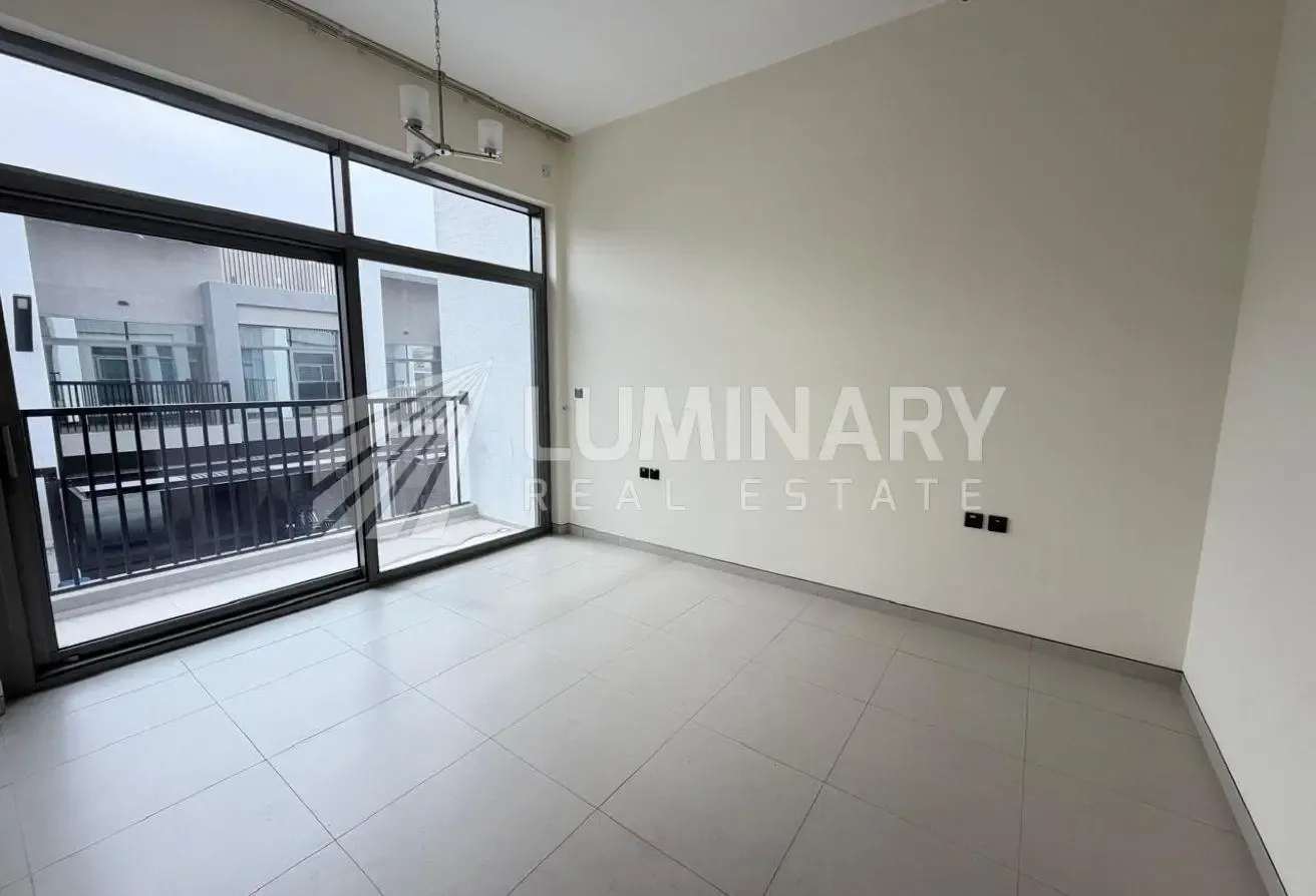 Modren villa with maid room easy access 311