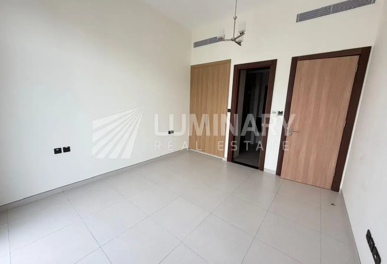 Modren villa with maid room easy access 311