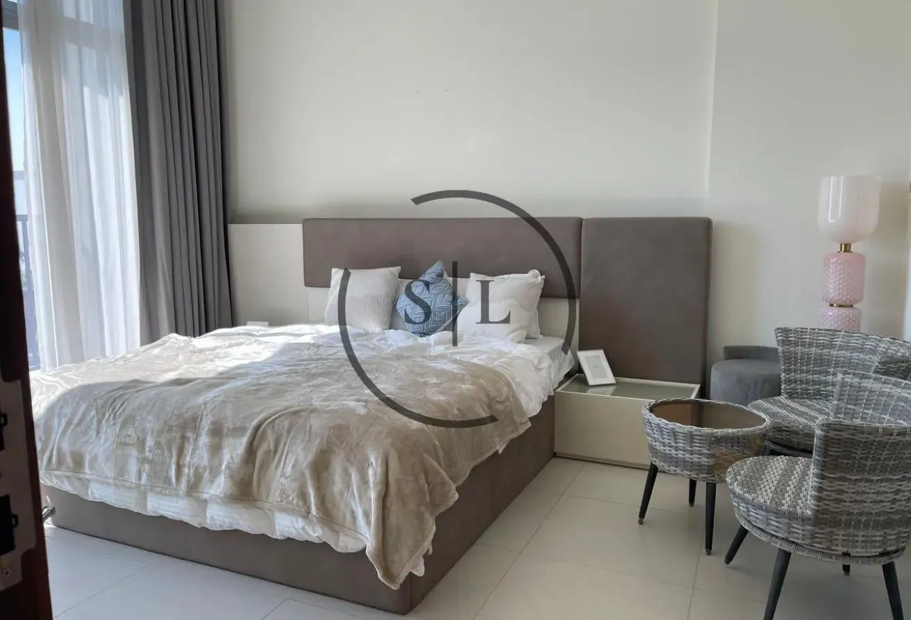 Vacant Corner Unit| Private Pool| Gated Community