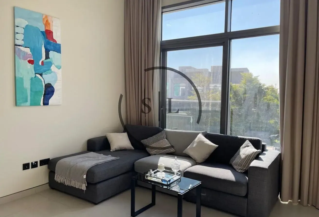 Vacant Corner Unit| Private Pool| Gated Community
