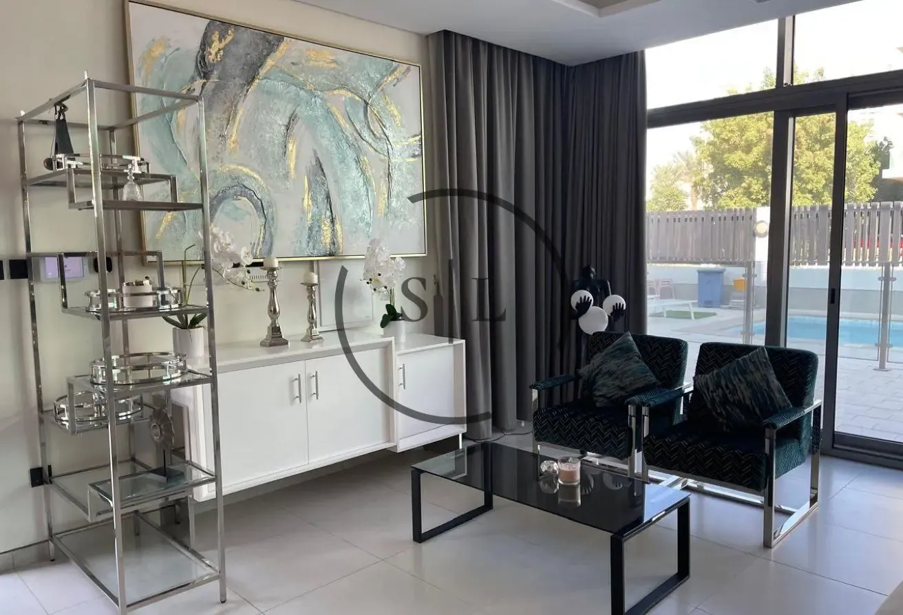 Vacant Corner Unit| Private Pool| Gated Community