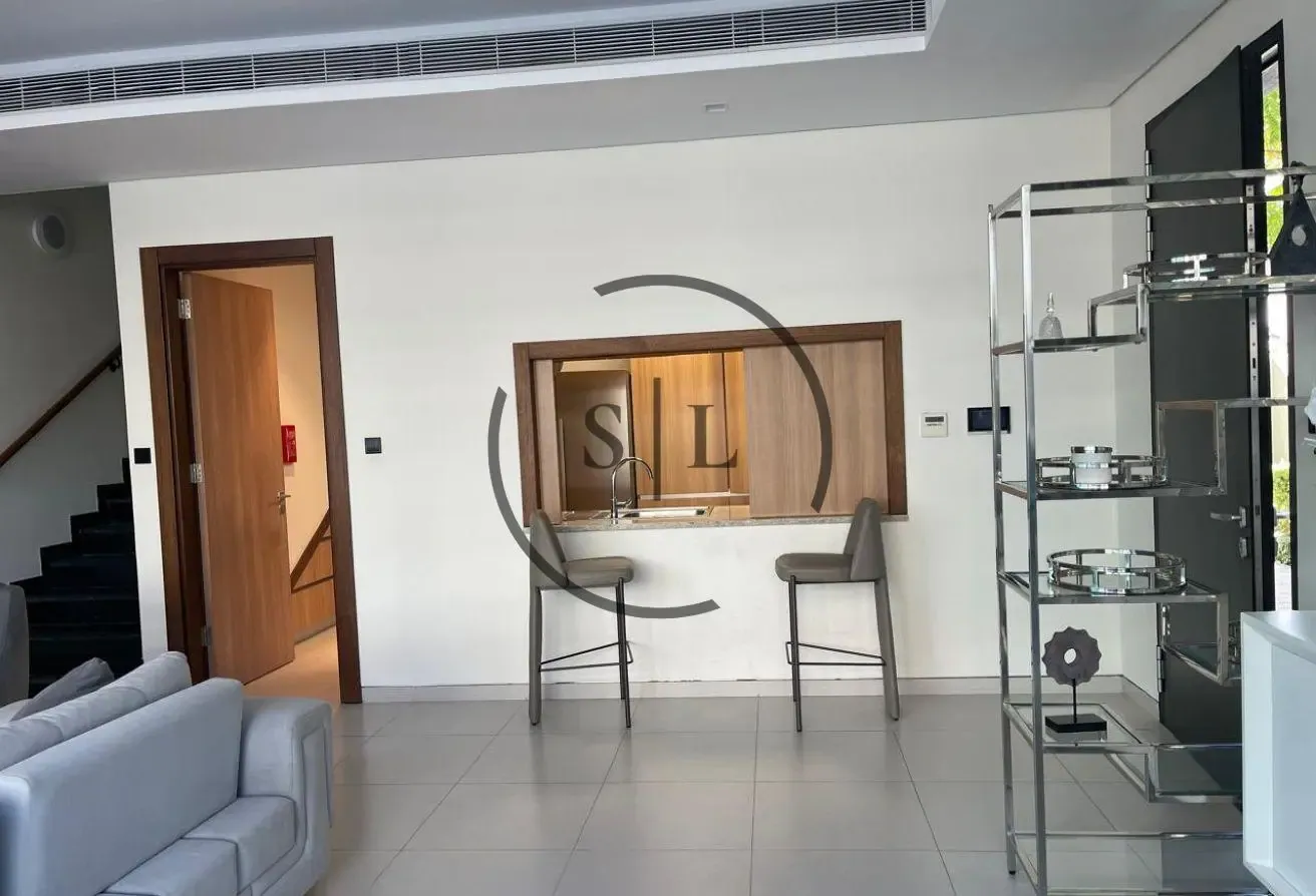 Vacant Corner Unit| Private Pool| Gated Community