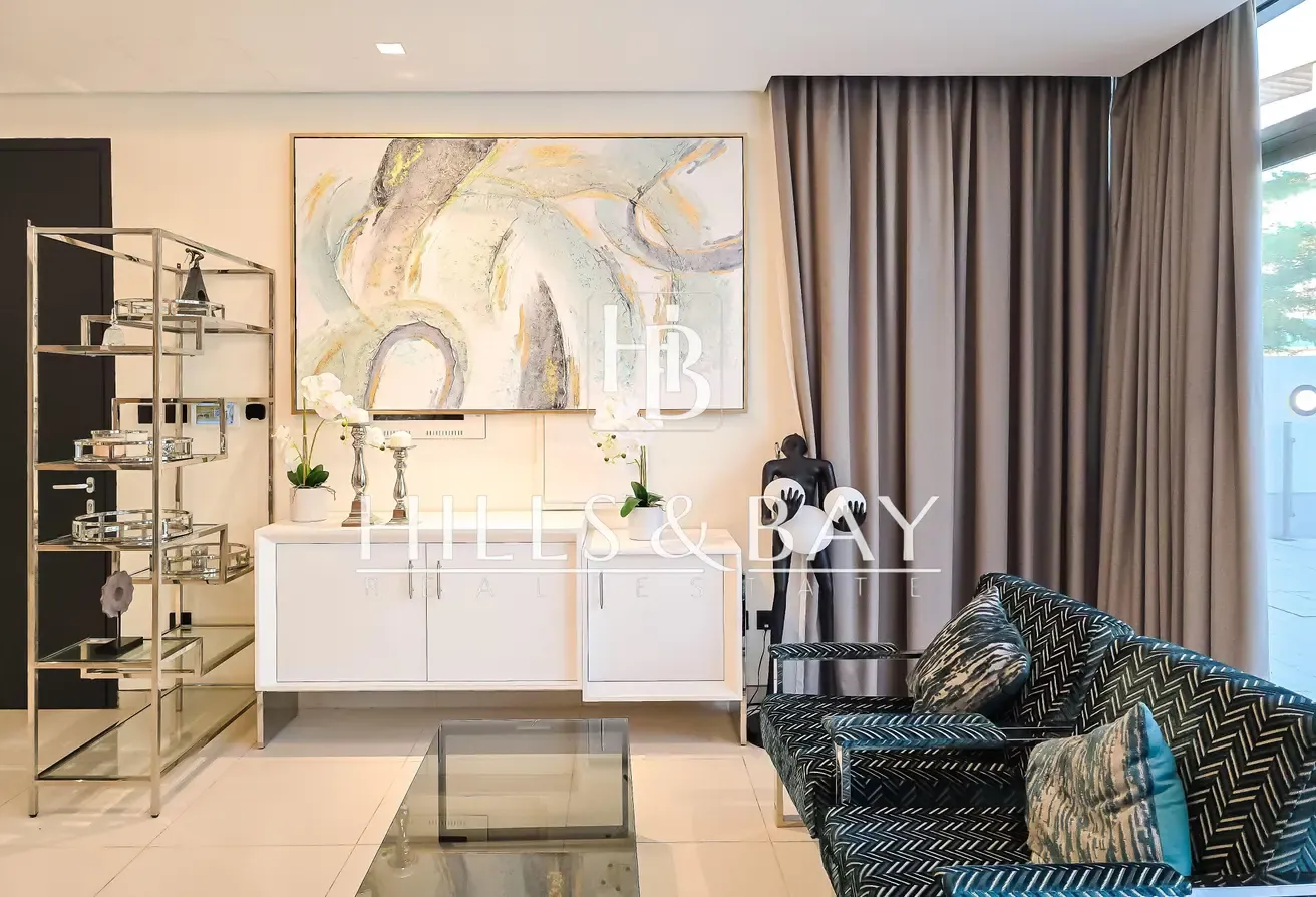 BRAND NEW VILLA I 5 BED + MAID I 180 DEGREE