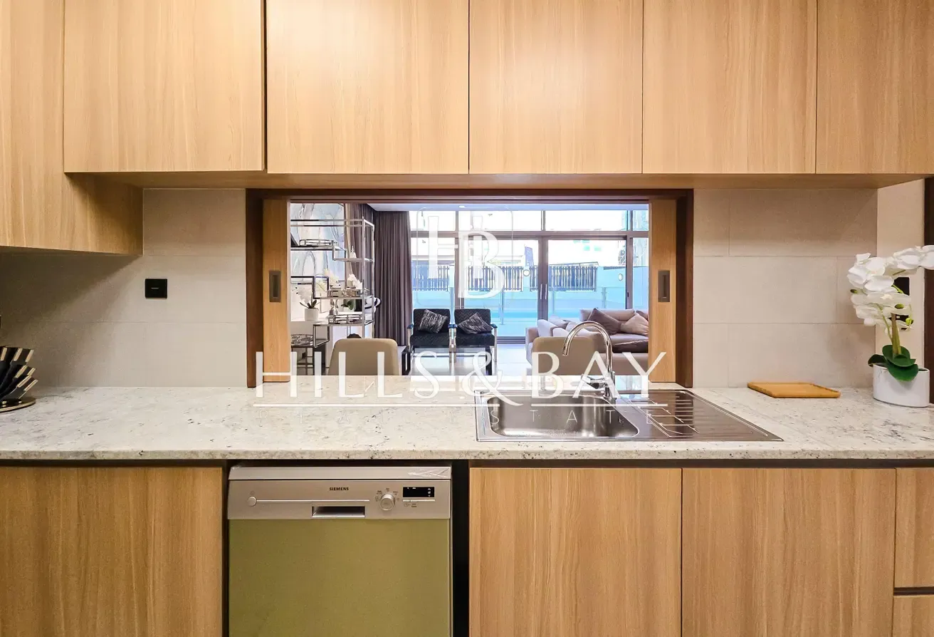 BRAND NEW VILLA I 5 BED + MAID I 180 DEGREE