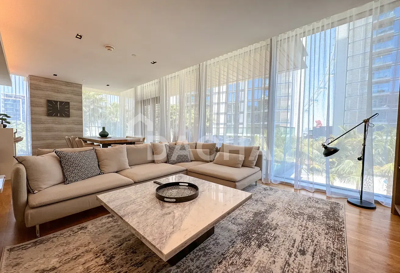 Bright and Modern | Furnished | Ready To Move In