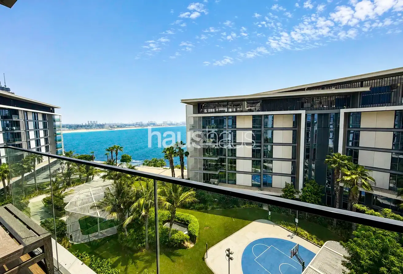 Corner Unit | Sea Views | Luxury Furnished 3BR+M