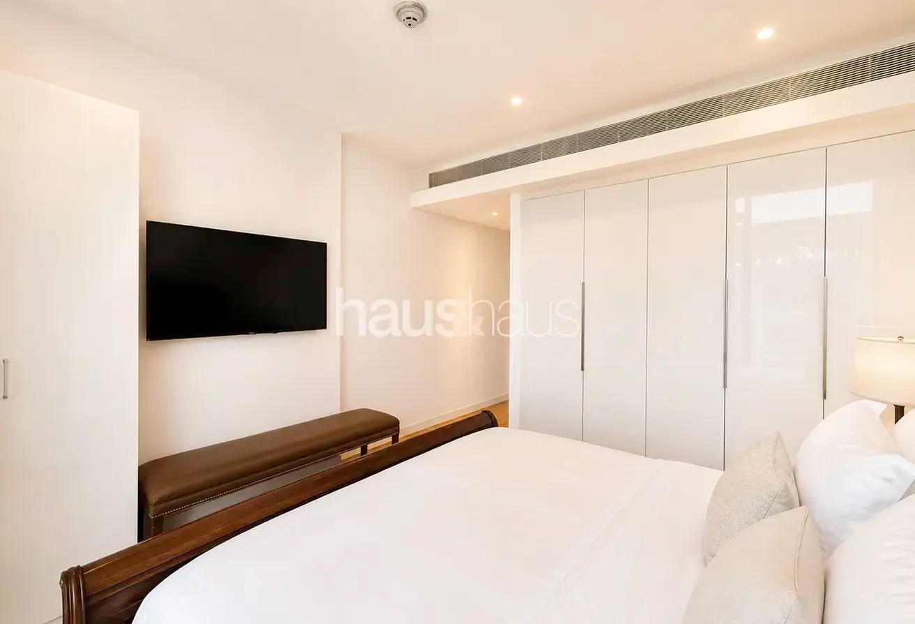 Corner Unit | Sea Views | Luxury Furnished 3BR+M