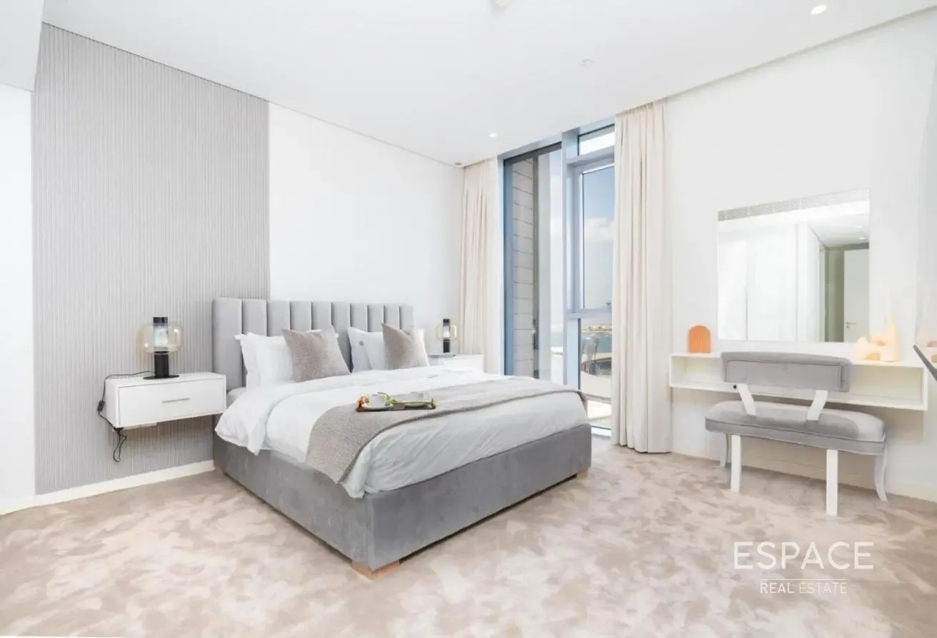 Vacant | Dubai Eye View | Furnished