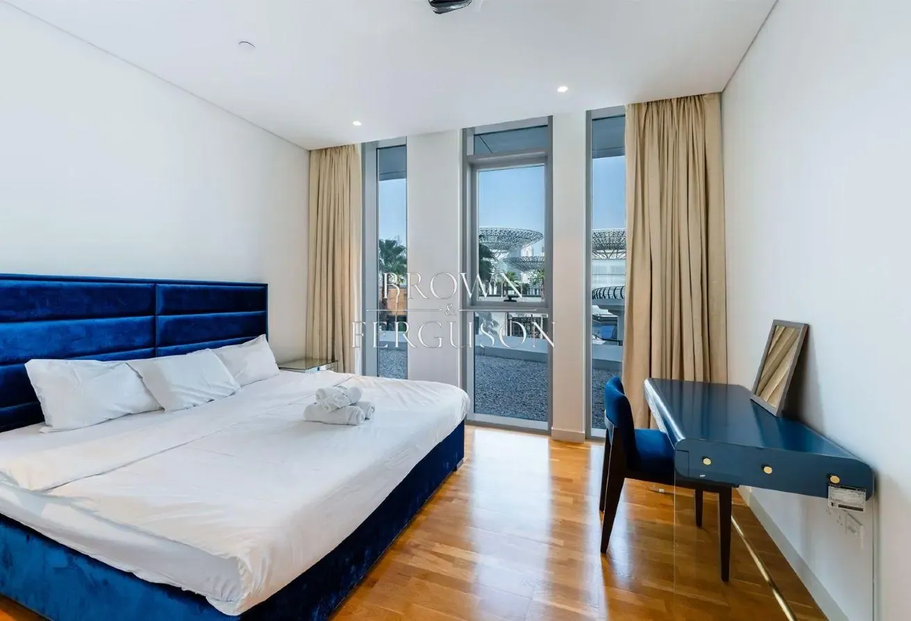 3 BEDROOM PLUS MAID| STUNNING VIEW