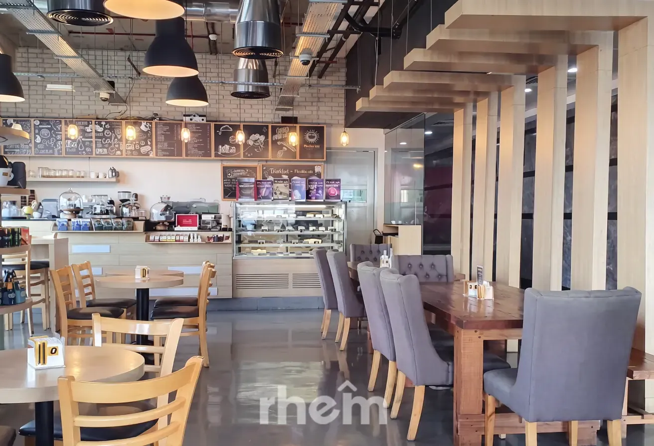 Vacant | Prime Location | High Footfall