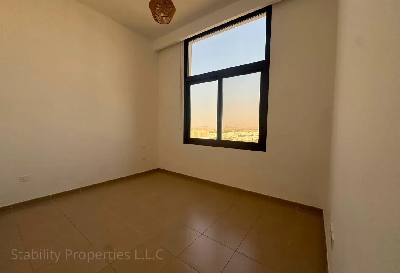 SPACIOUS 2BR | IDEAL LOCATION | BRIGHT INTERIORS