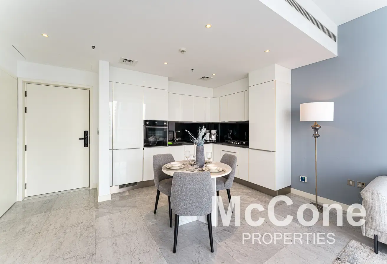 Waterfront Living | Vacant | Close to Dubai Mall