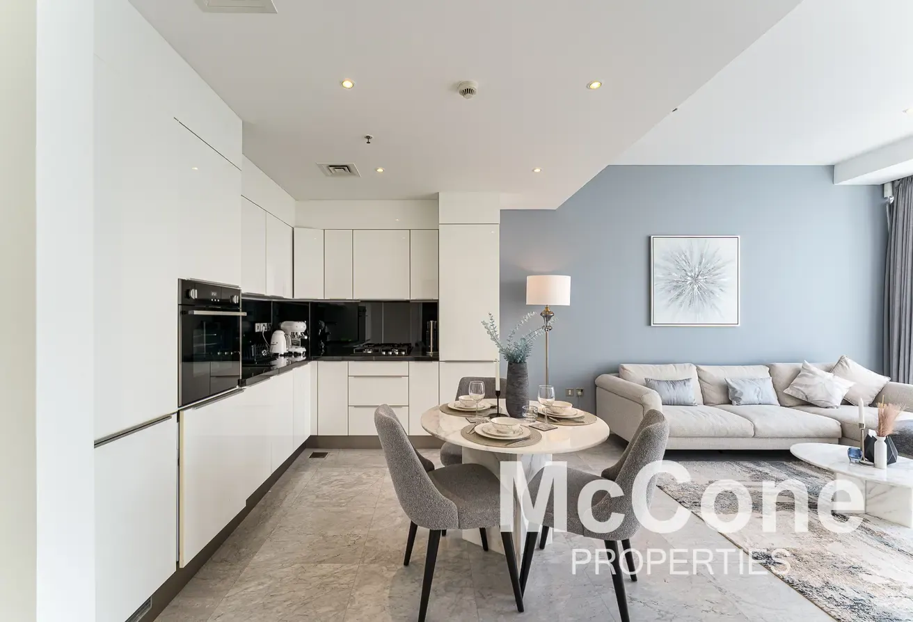 Waterfront Living | Vacant | Close to Dubai Mall
