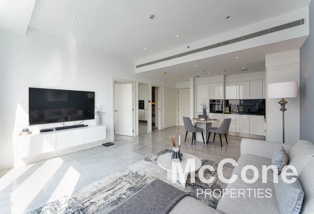 Waterfront Living | Vacant | Close to Dubai Mall