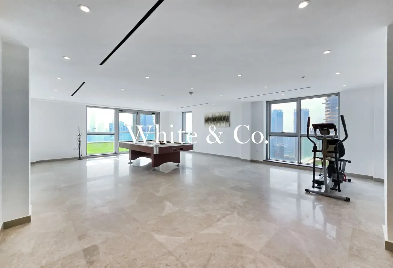 OVER 7500 SQFT | PRIVATE POOL | AVAILABLE