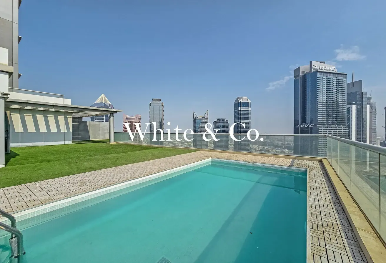OVER 7500 SQFT | PRIVATE POOL | AVAILABLE