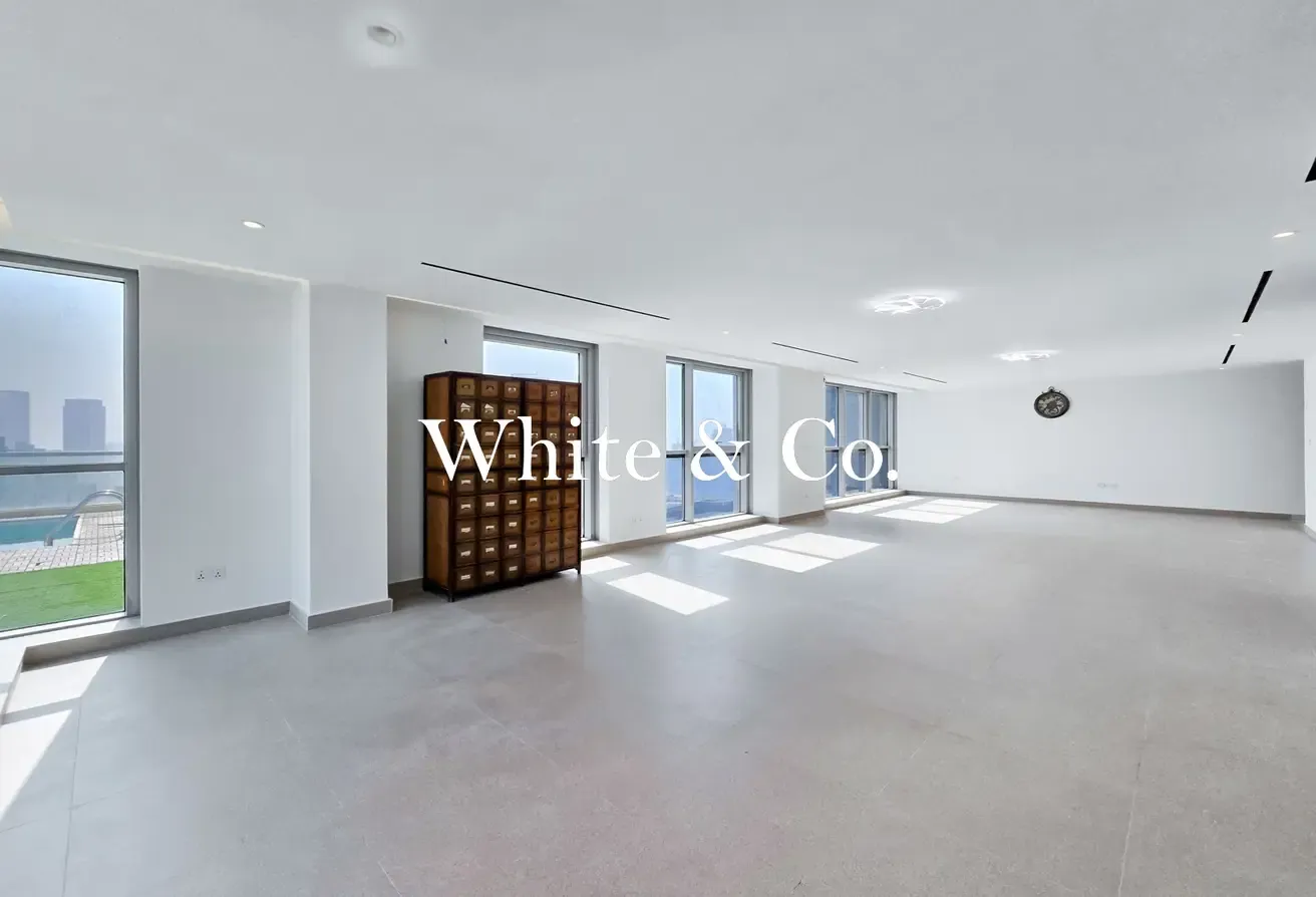 OVER 7500 SQFT | PRIVATE POOL | AVAILABLE