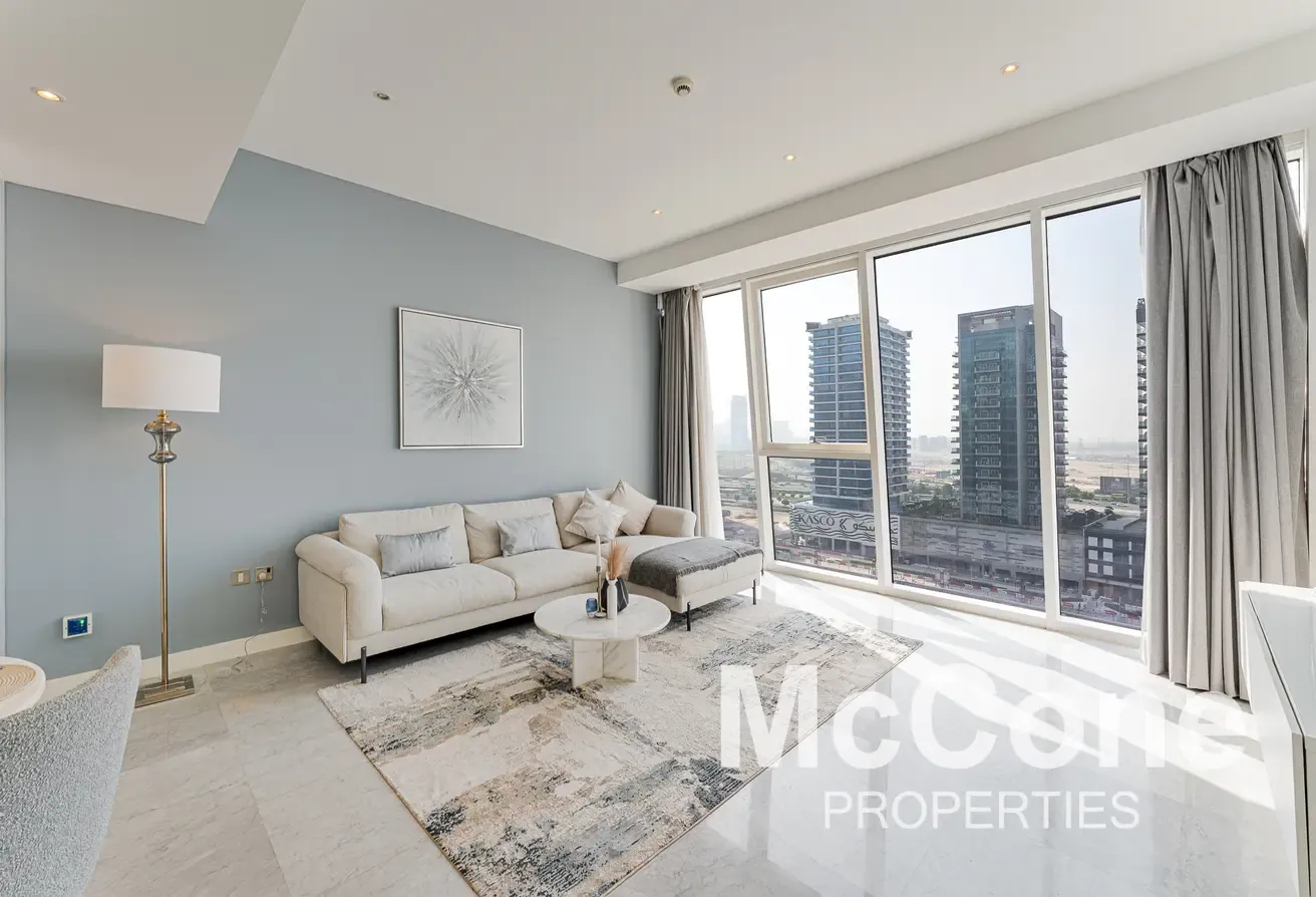 Canal View | Vacant | Close to Mall | No Balcony