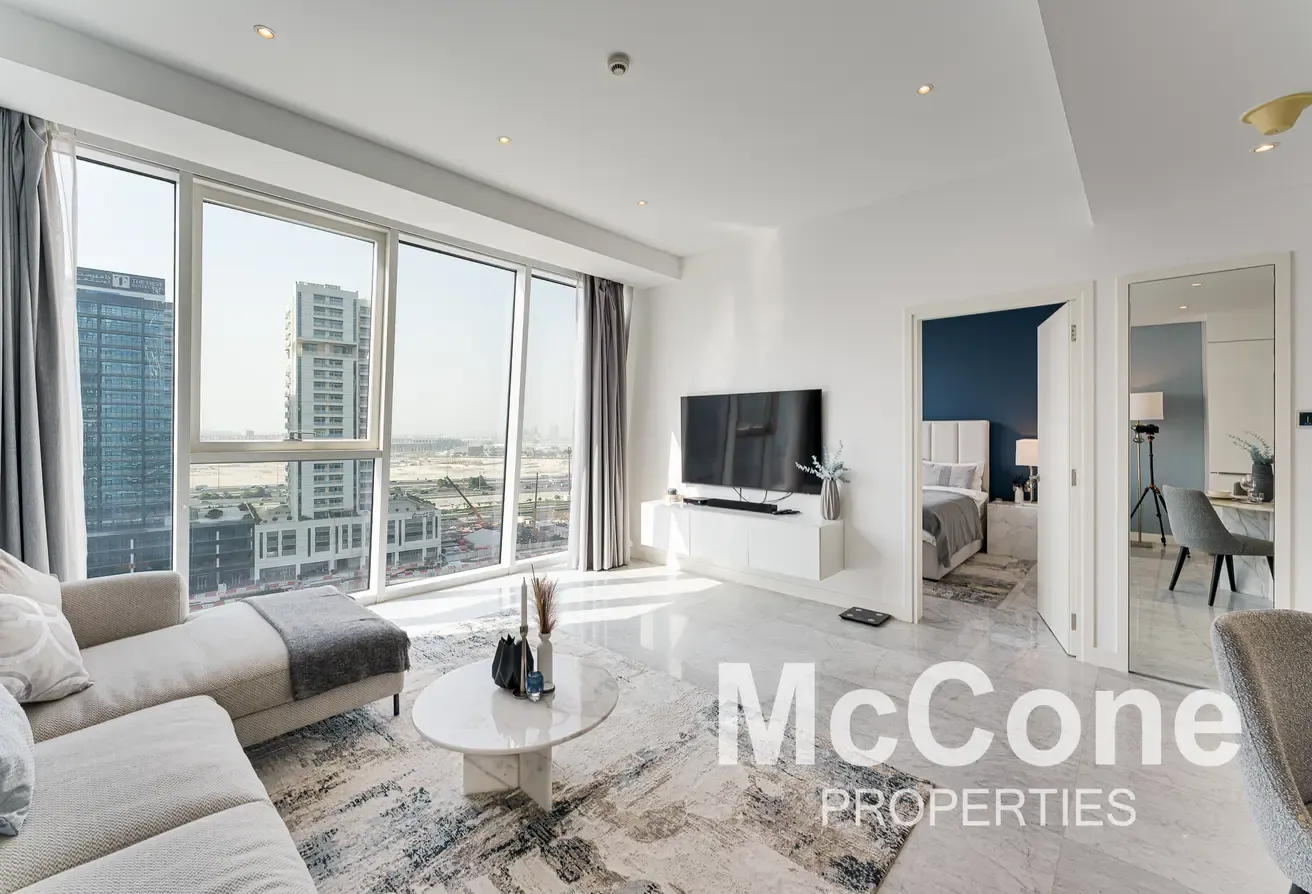 Canal View | Vacant | Close to Mall | No Balcony