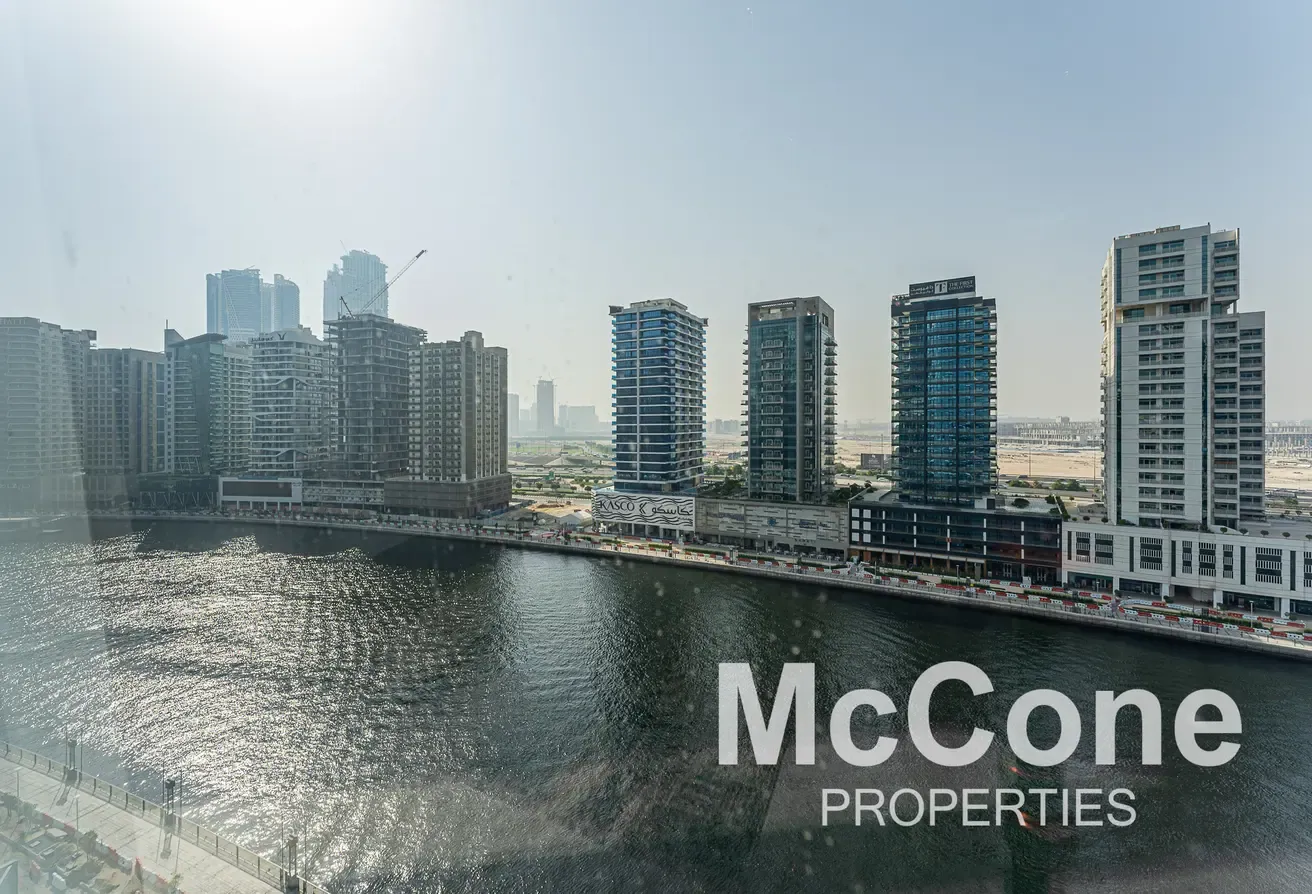 Canal View | Vacant | Close to Mall | No Balcony