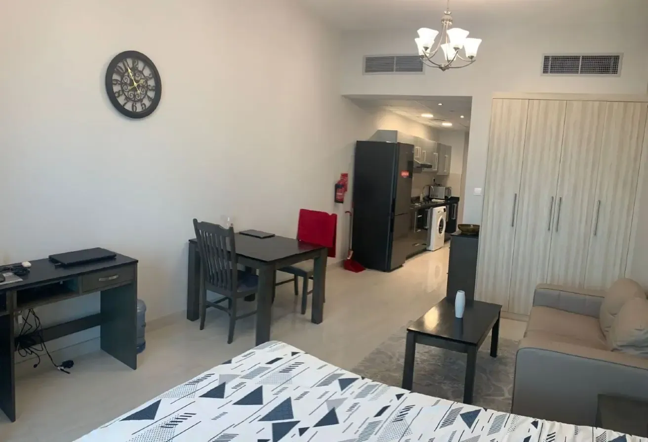 HIGHER FLOOR-FURNISHED STUDIO-PRIME LOCATION