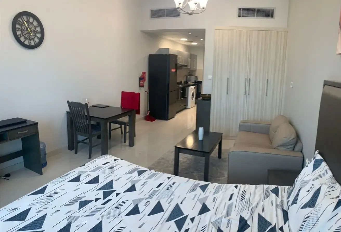HIGHER FLOOR-FURNISHED STUDIO-PRIME LOCATION