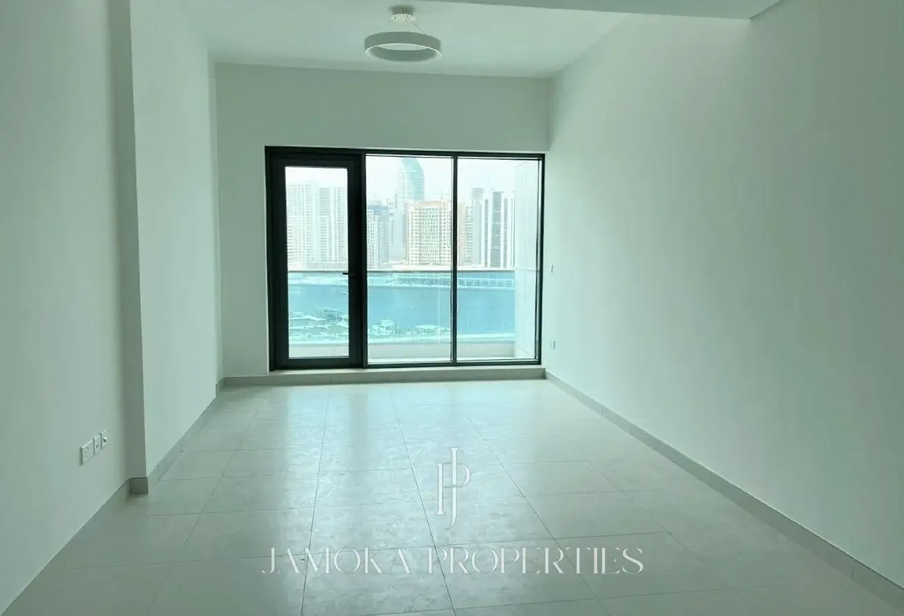 Spacious  | Canal View | Vacant | Prime Location