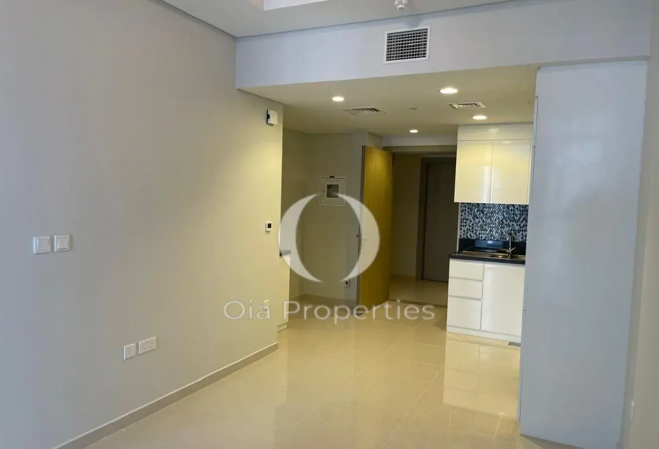 Spacious 2BR Apartment | Prime City Location