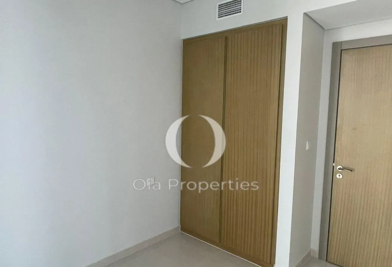 Spacious 2BR Apartment | Prime City Location