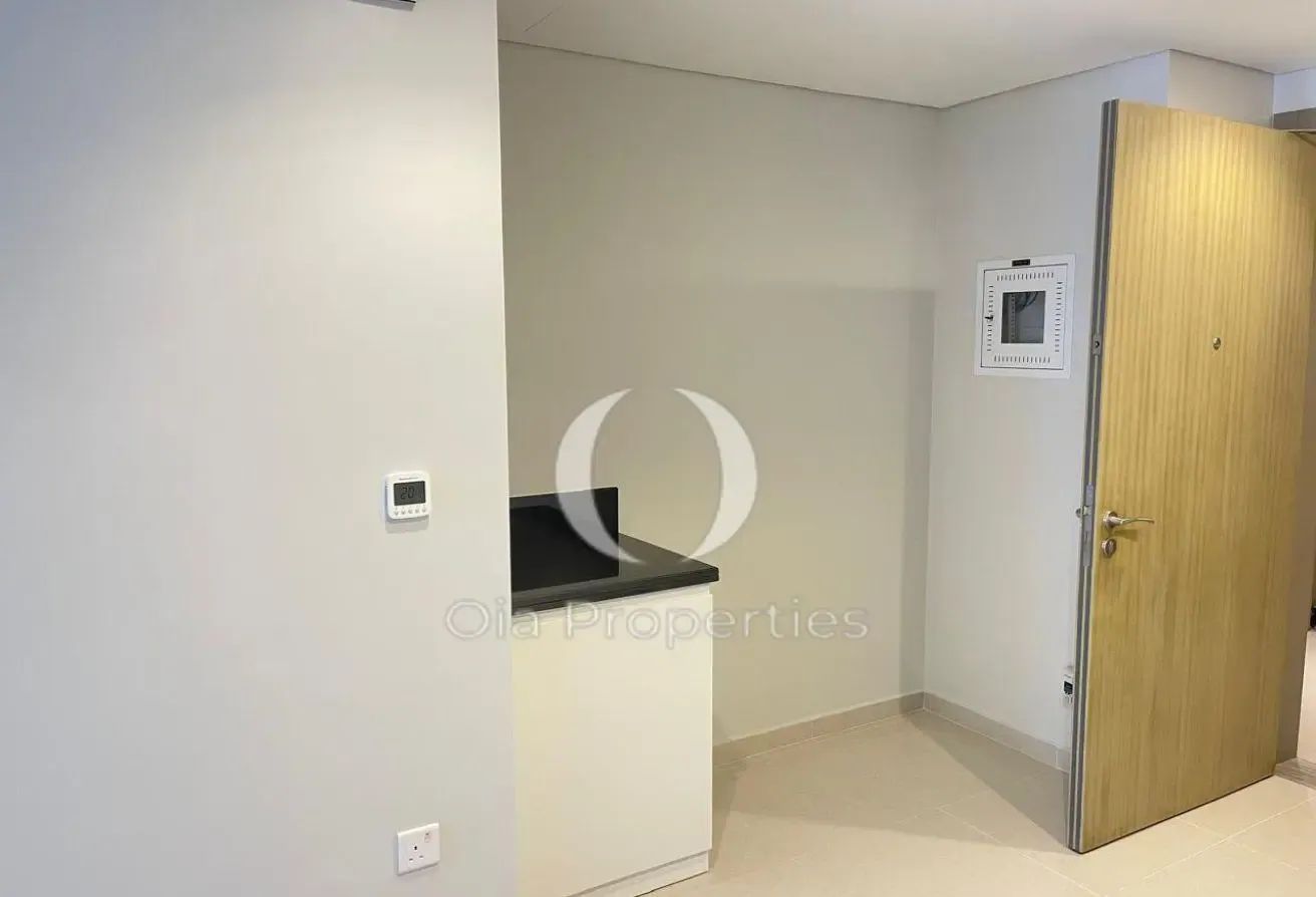 Spacious 2BR Apartment | Prime City Location