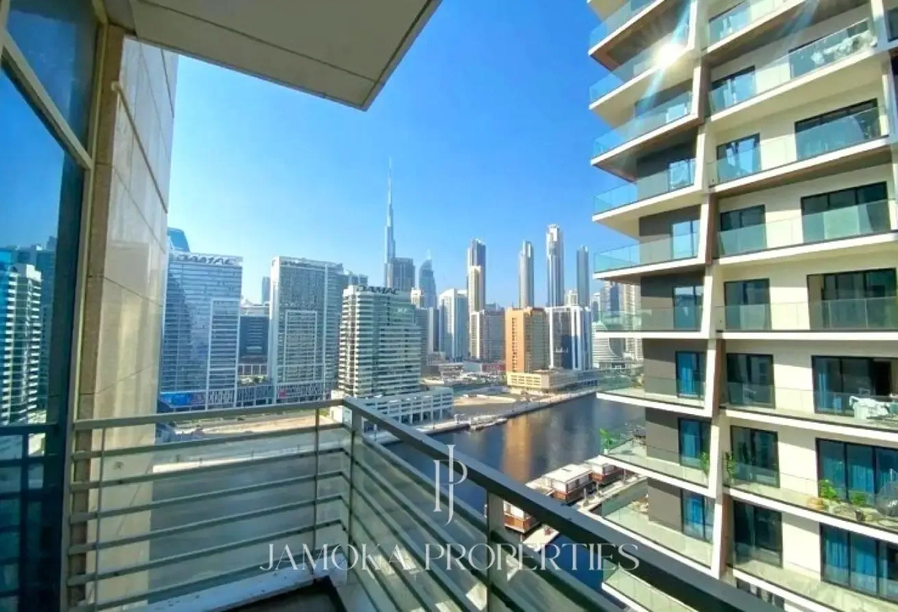 Burj Khalifa View | Vacant | Prime Location