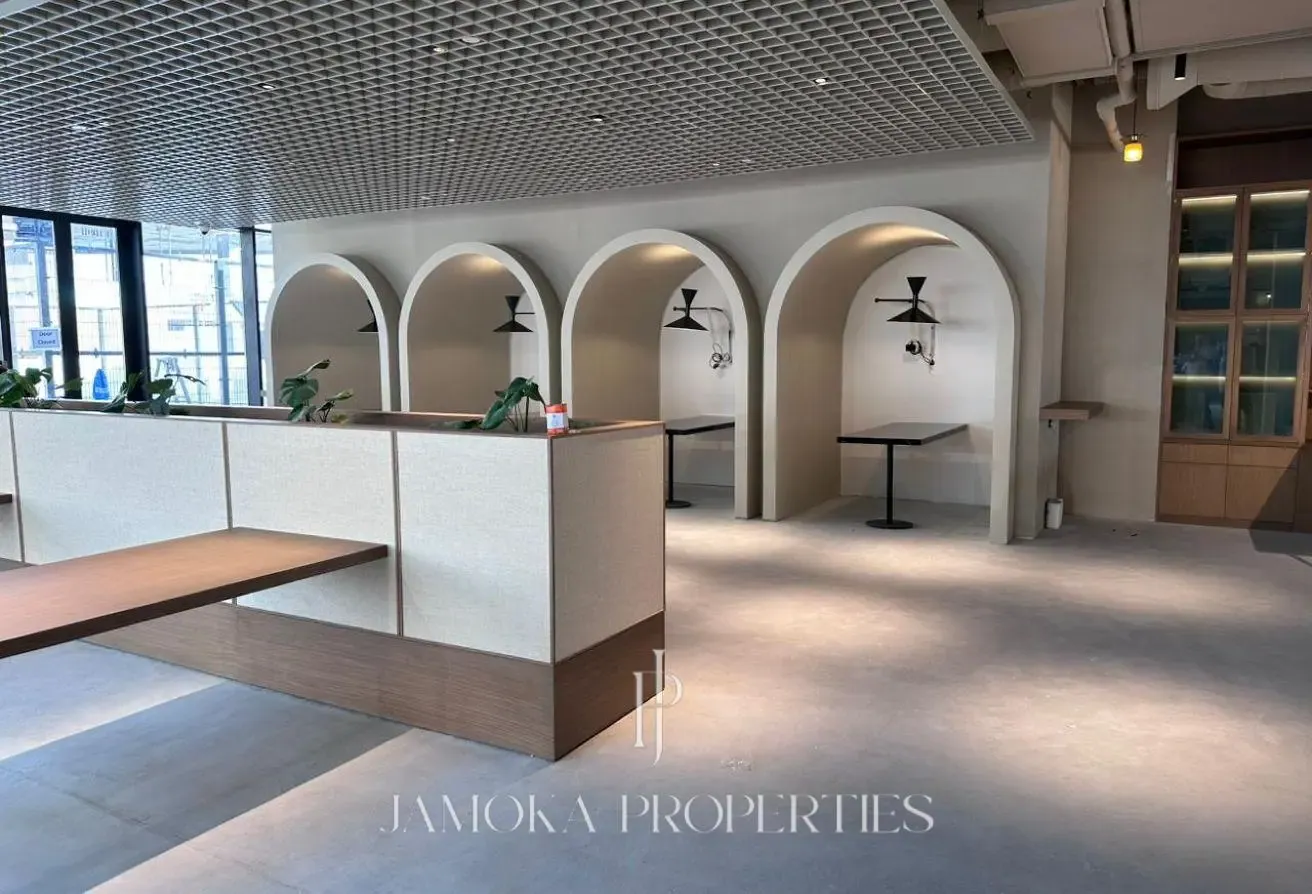 Burj Khalifa View | Furnished | Premium Lifestyle