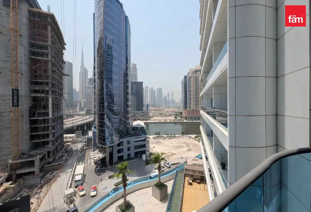 Furnished 1br | Canal Views | Business Bay