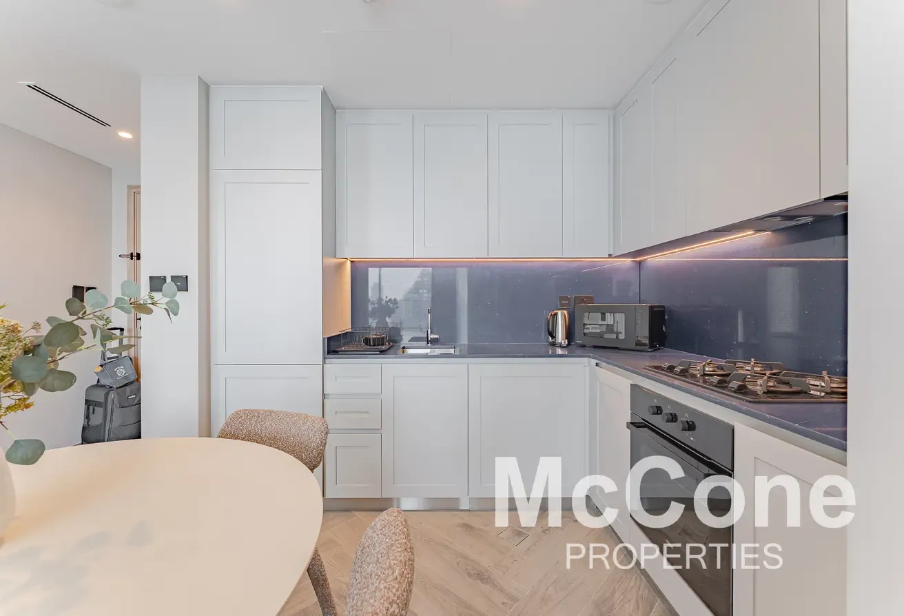 Exclusive | Top Floor | Excellent Furnishings