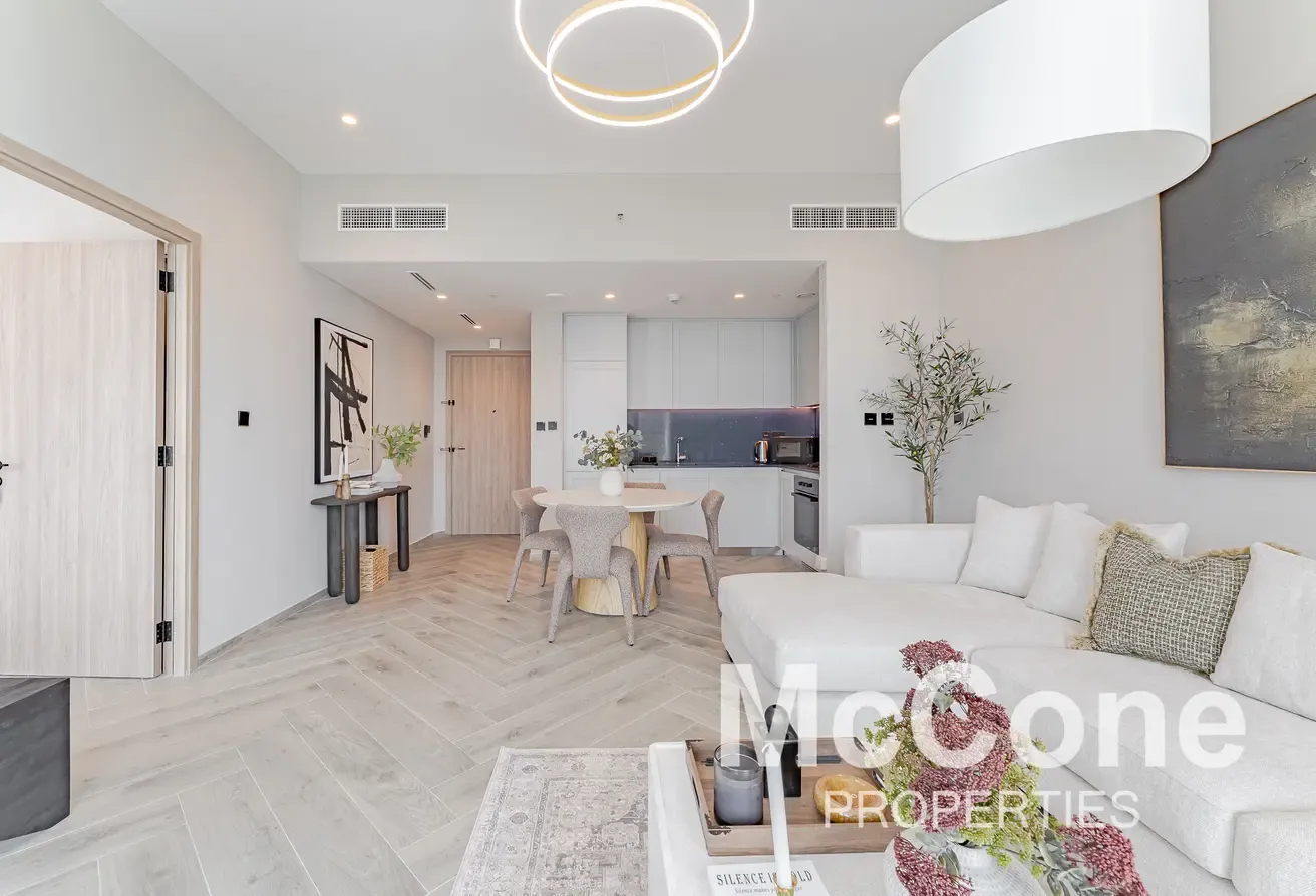 Exclusive | Top Floor | Excellent Furnishings