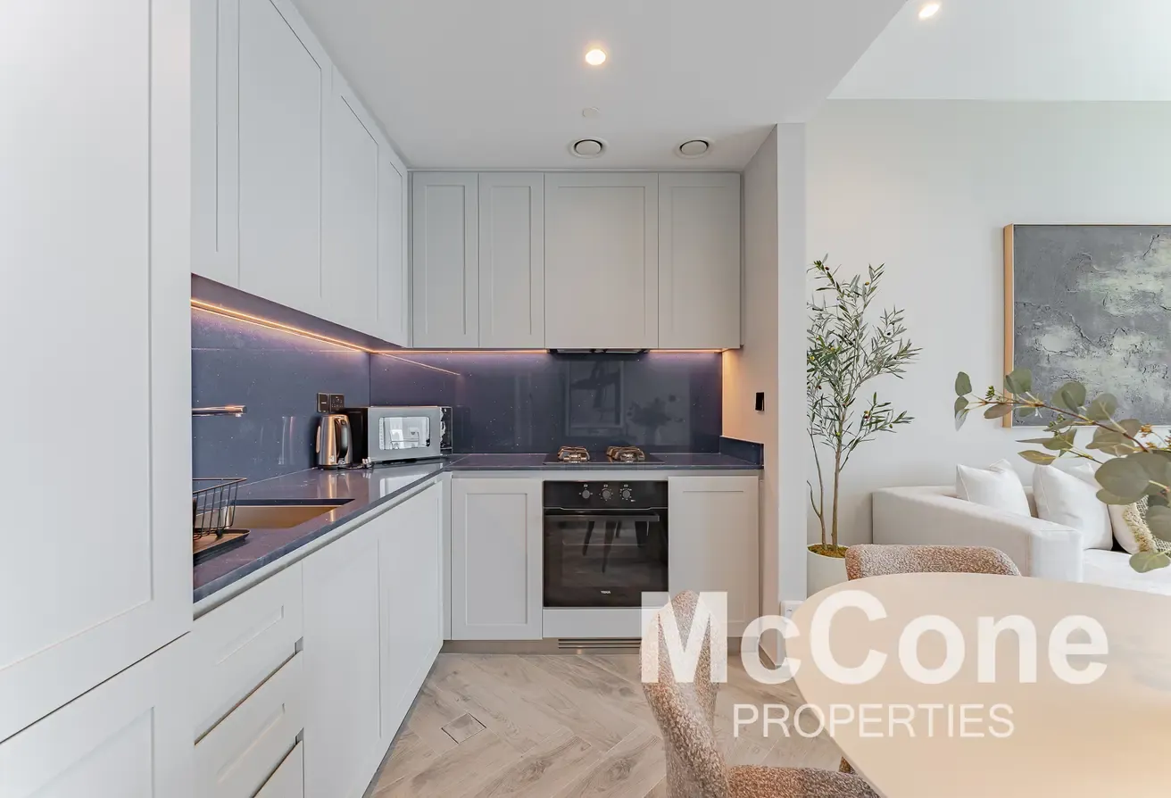 Exclusive | Top Floor | Excellent Furnishings