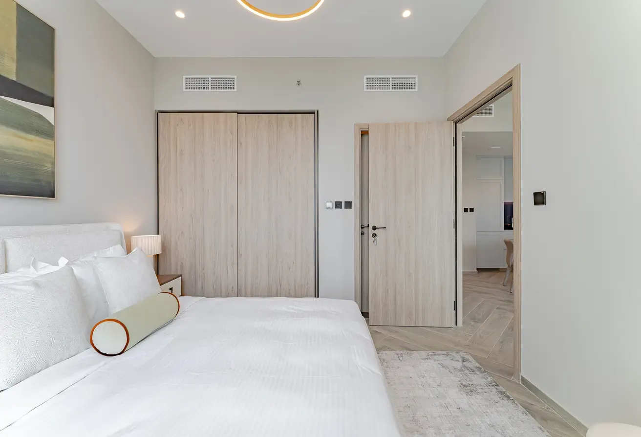 Exclusive | Top Floor | Excellent Furnishings