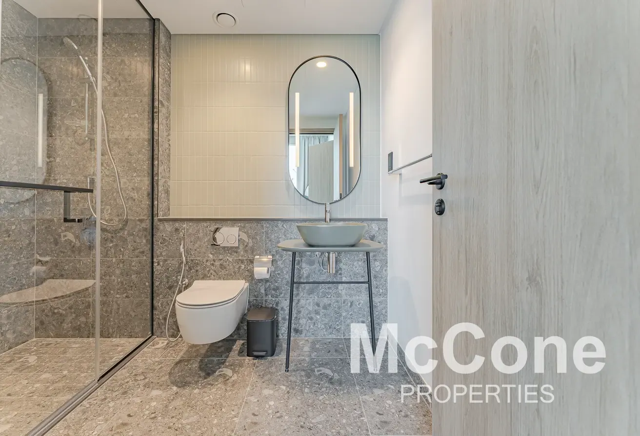 Exclusive | Top Floor | Excellent Furnishings