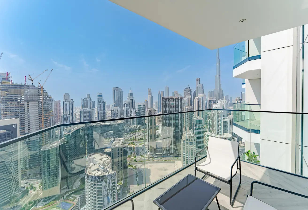 Exclusive | Top Floor | Excellent Furnishings