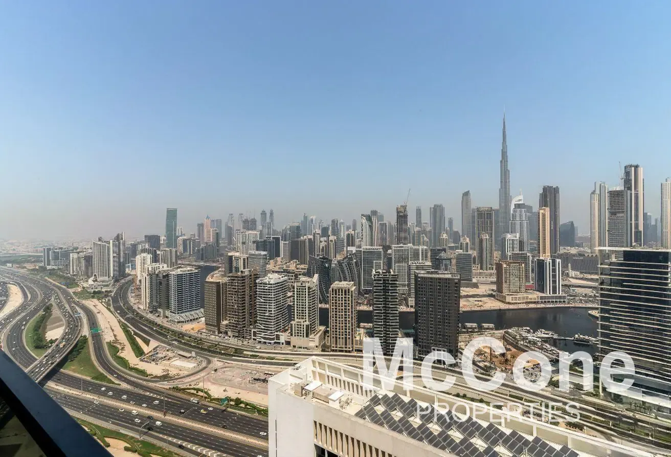 Fully Furnished | Burj View | Near Al Khail Exit