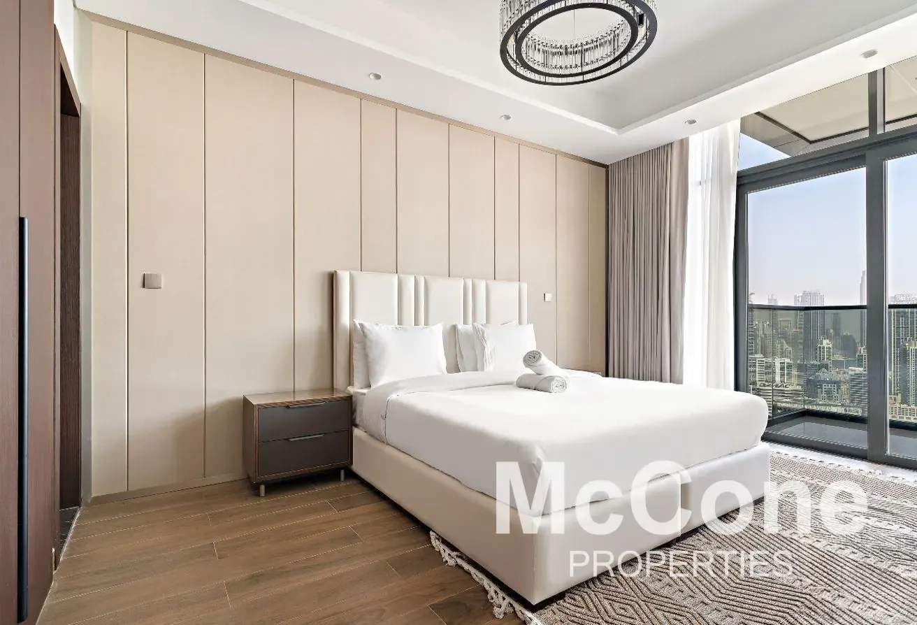 Fully Furnished | Burj View | Near Al Khail Exit