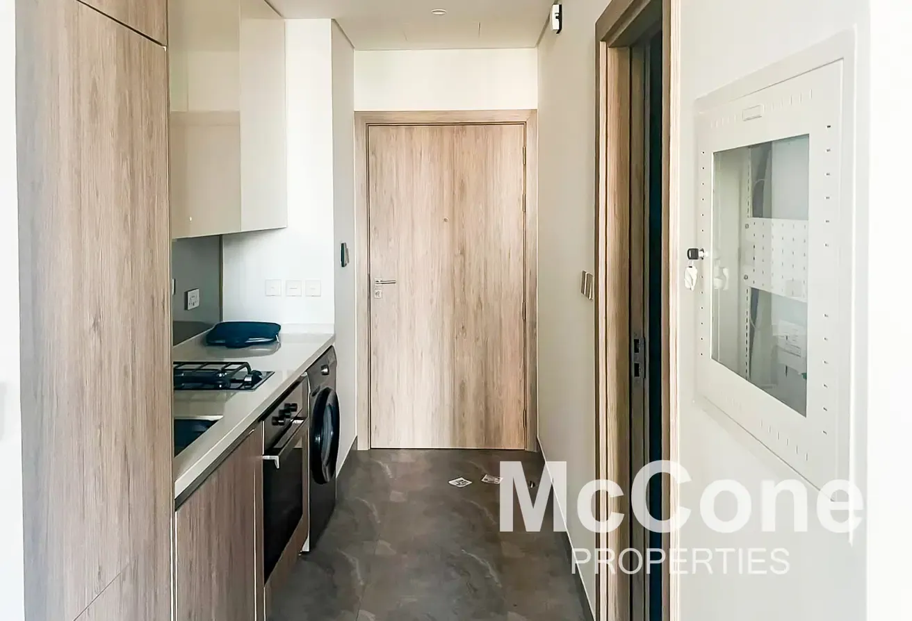 Fully Furnished | Canal View | High Floor