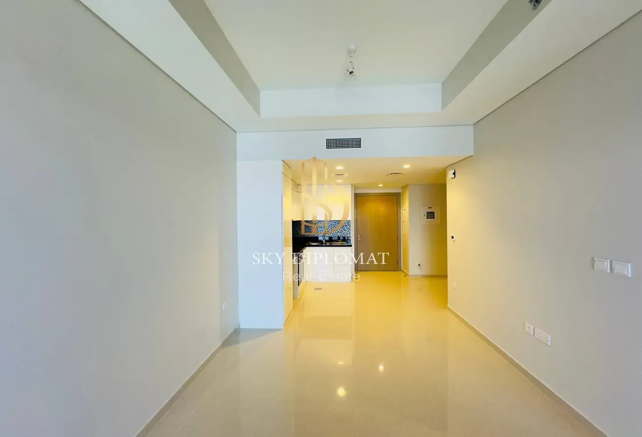 2BHK + STUDY l Sea View l Ready To Move
